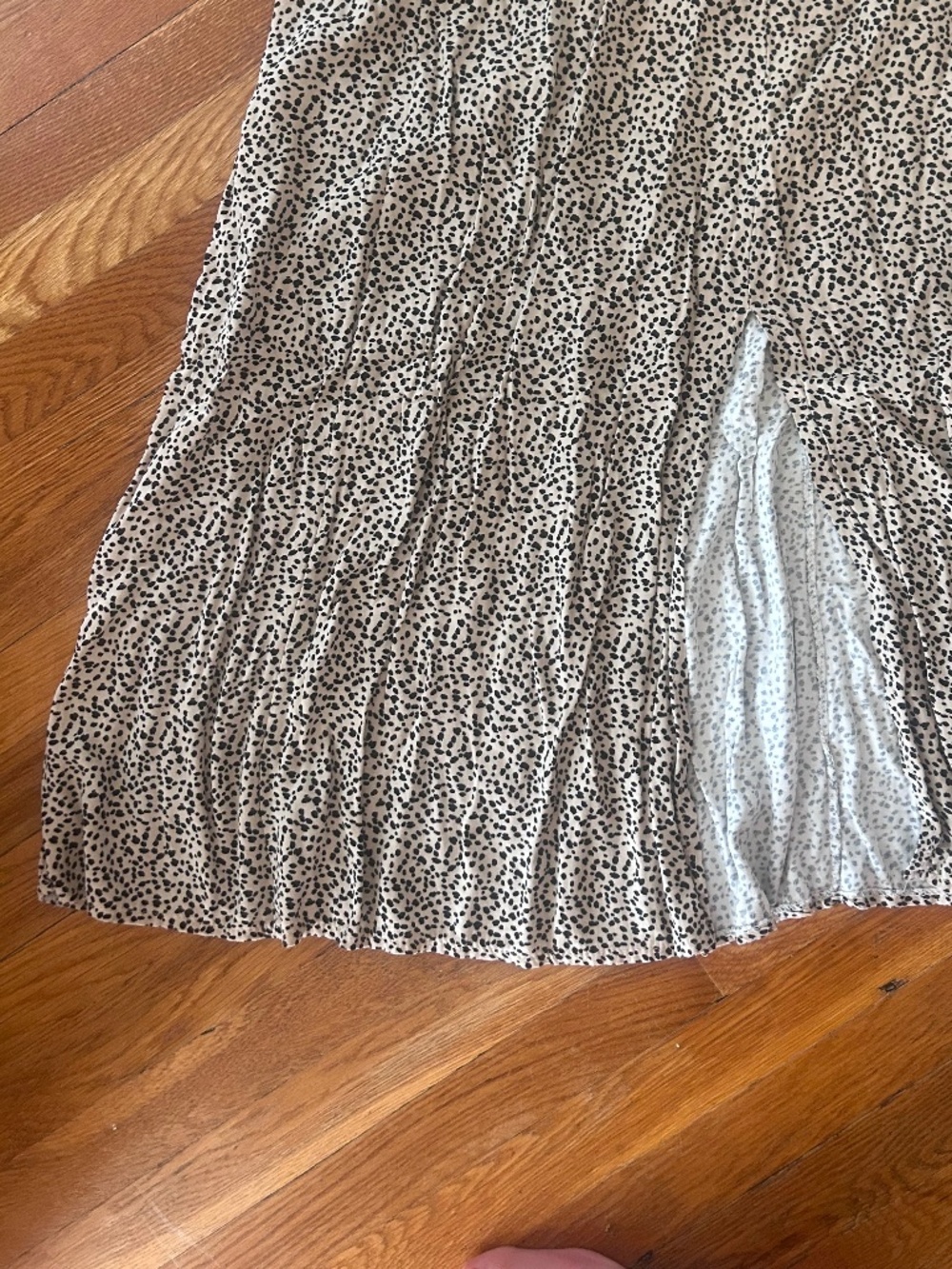 American Eagle Spotted Knee Length Skirt